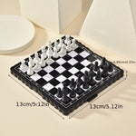 Borvat® Borvat® | Opvouwbaar schaakbord - 13 x 13cm - mini schaak bord - Schaakspel - met schaakstukken - Schaakspellen - Magnetisch - Draagbaar - Board Games Sport & Fitness