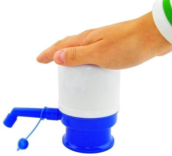 Borvat® Handmatige waterpomp – Draagbare pomp voor flessen en jerrycans – Zonder stroom – Ideaal voor camping en reizen- Compact, verstelbaar -