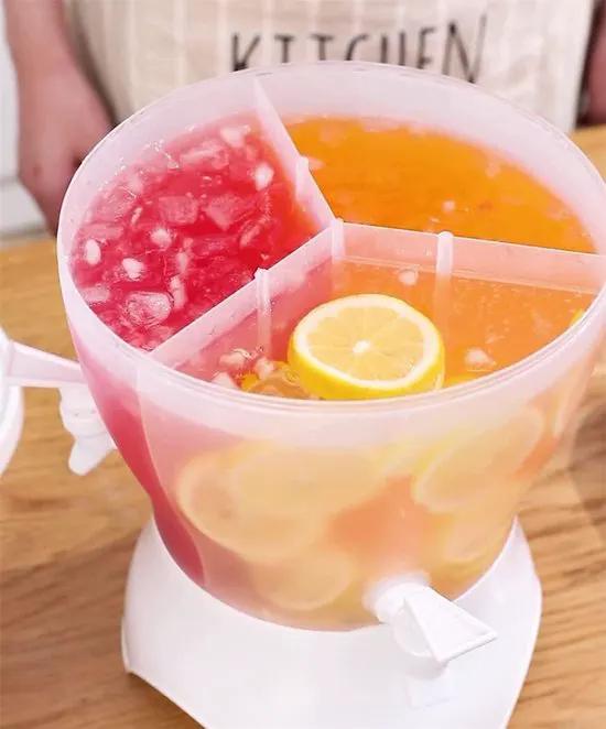 IBBO® IBBO® - Koelkast Drank dispenser - Sap dispenser - 3 in 1 - 3 aparte dispensers - 3.75 liter - plastic drankdispenser met 3 compartimenten - ijswatercontainer voor zomerse sappen - koud water - ijsthee - melk - bier -